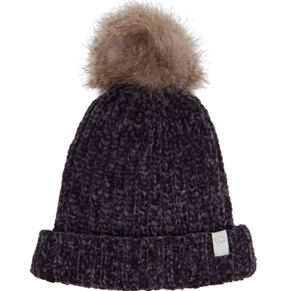 Chaos cuff beanie with faux fur Pom Pom